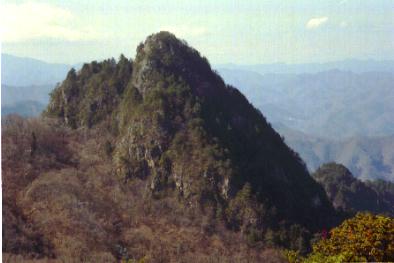赤岩岳から見る大ナゲシ